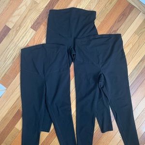 Bundle of maternity leggings